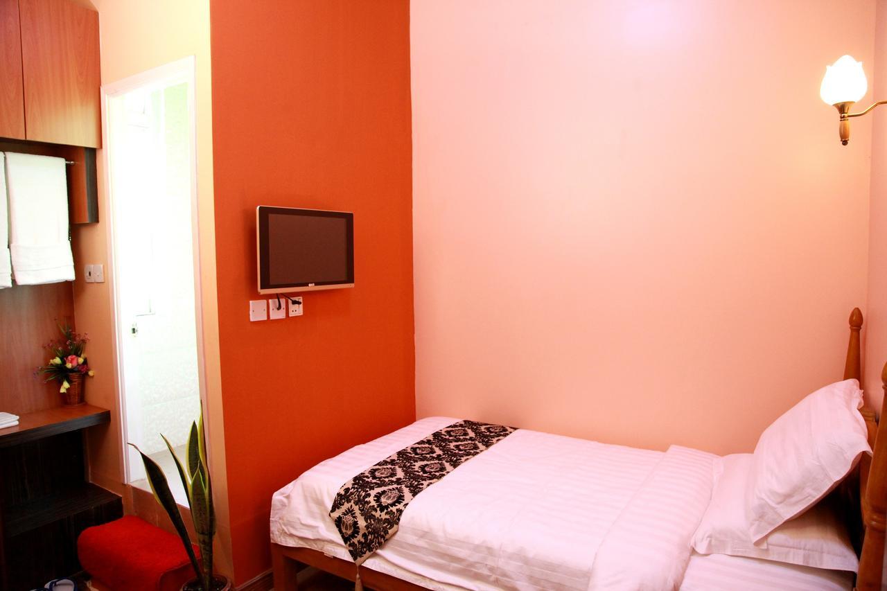 Sule Sapphire Inn Yangon Luaran gambar