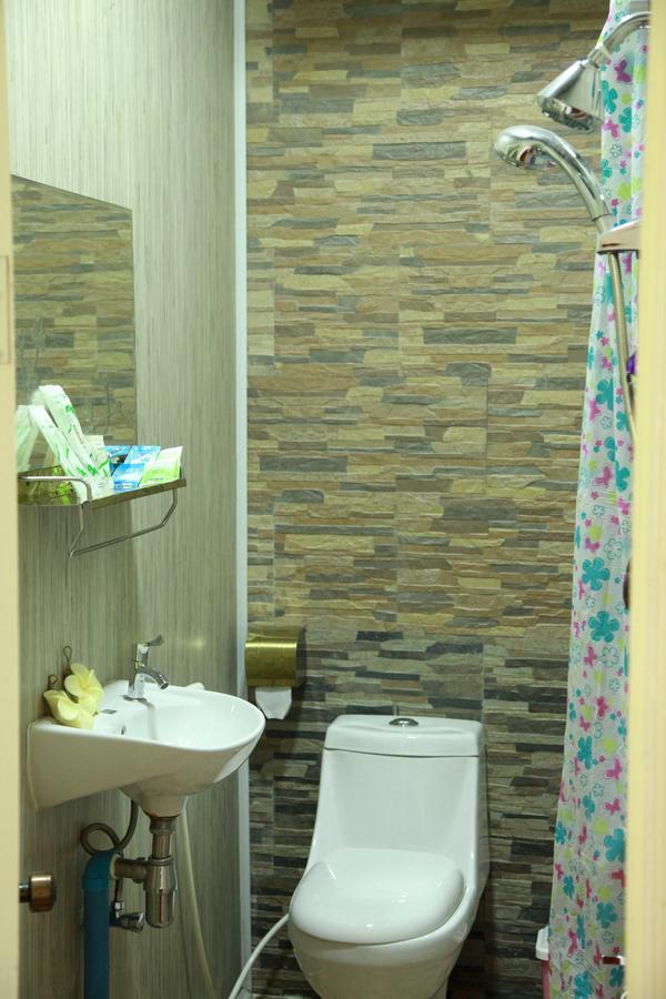 Sule Sapphire Inn Yangon Luaran gambar