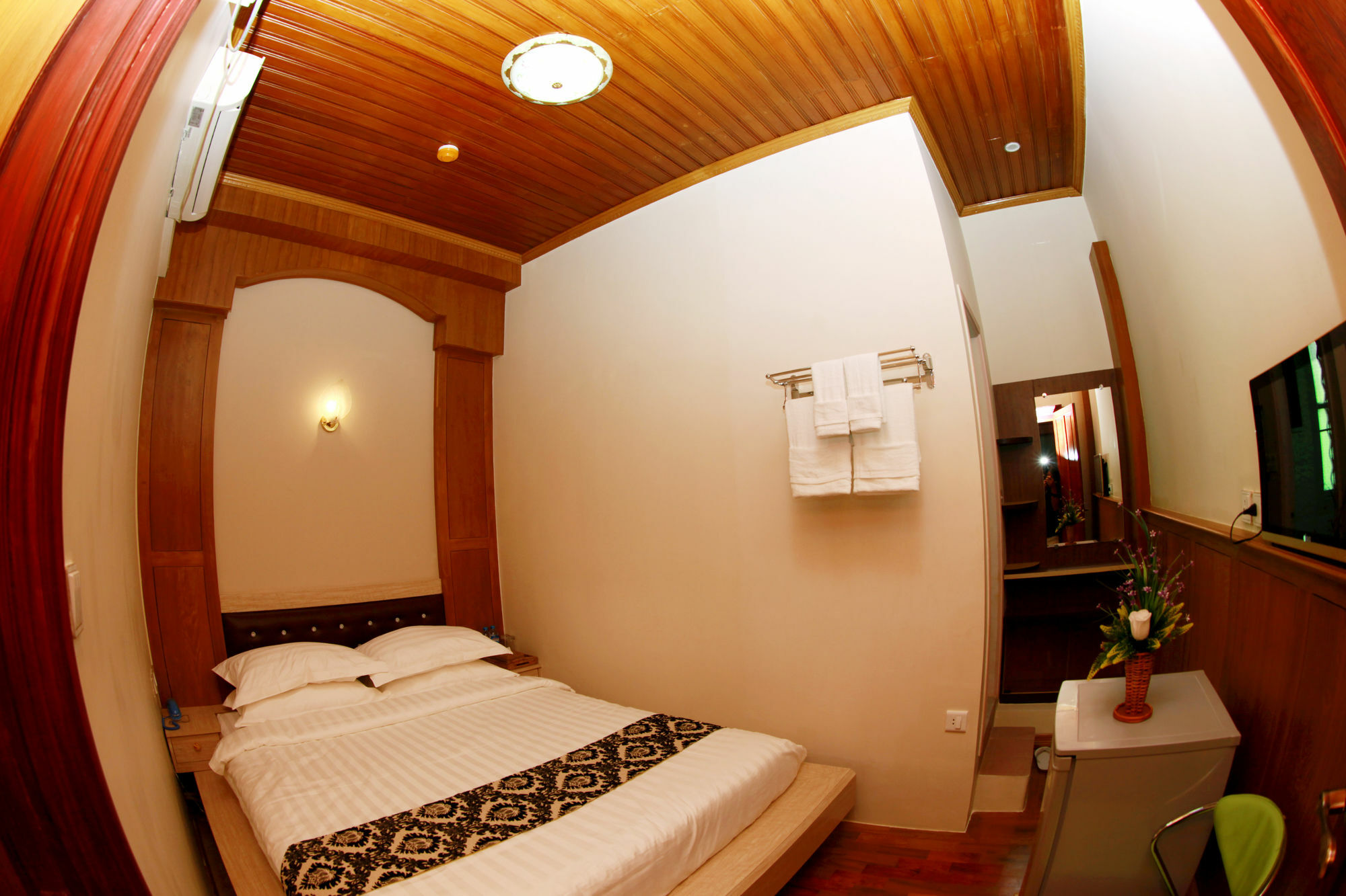Sule Sapphire Inn Yangon Luaran gambar