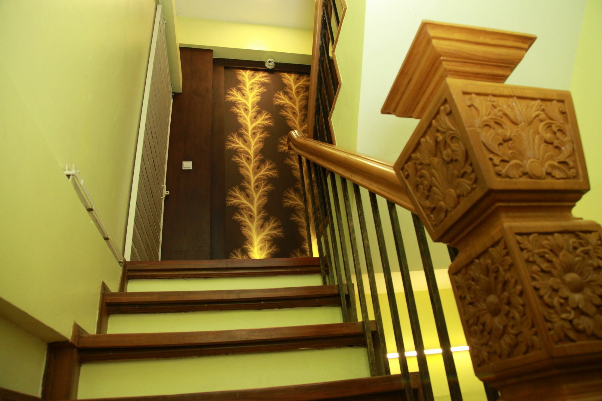 Sule Sapphire Inn Yangon Luaran gambar