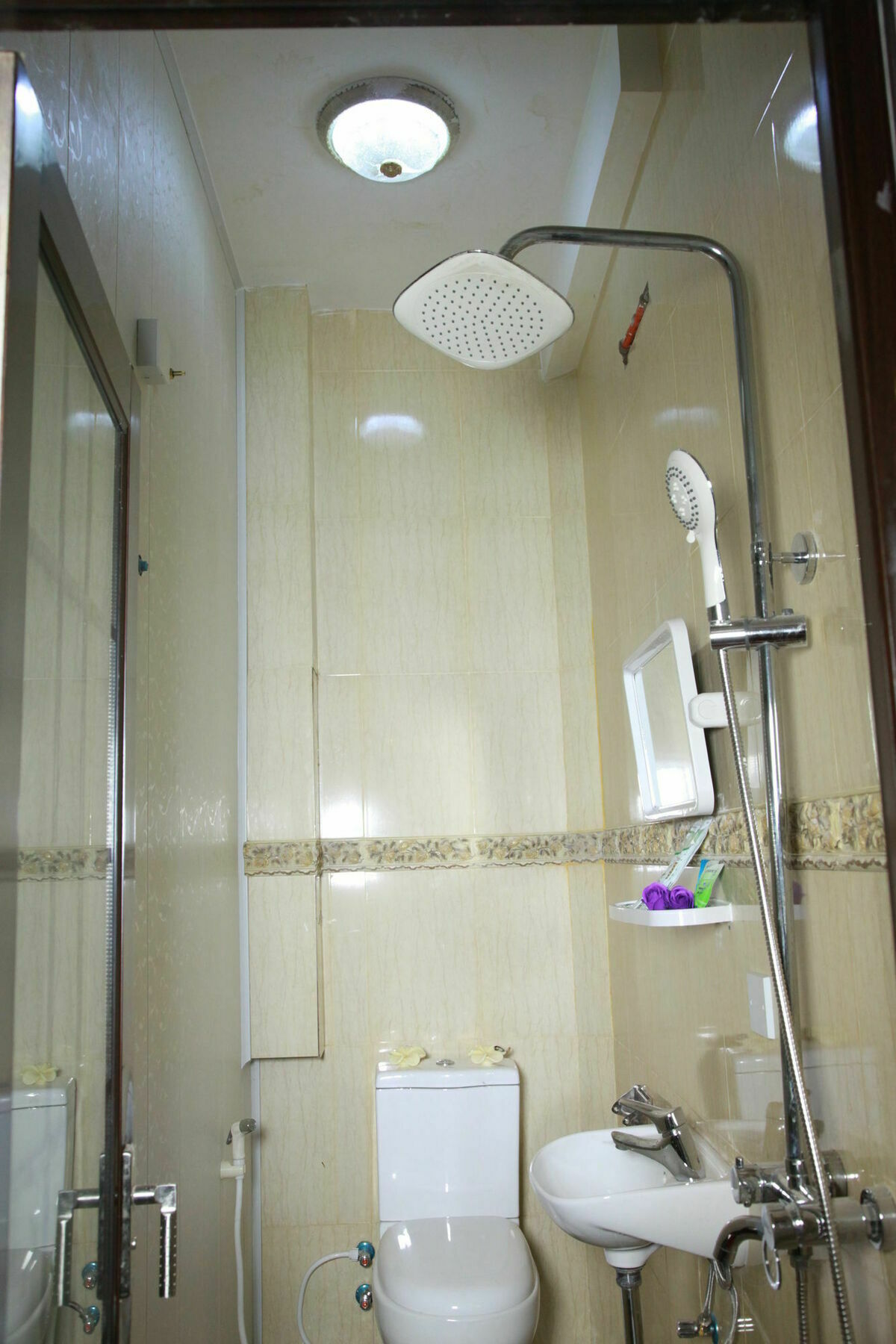 Sule Sapphire Inn Yangon Luaran gambar